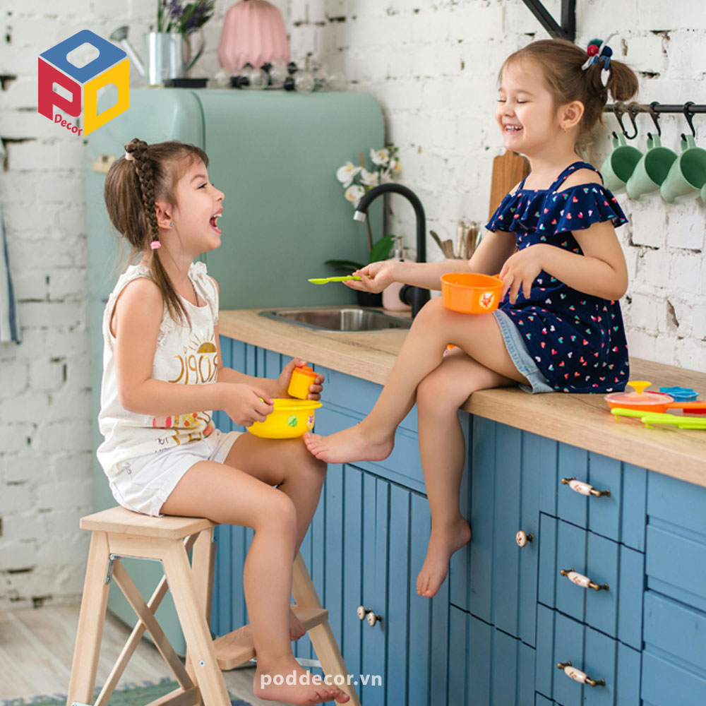 Chơi các trò chơi giúp trẻ phát triển kỹ năng giao tiếp xã hội và làm việc nhóm Chơi các trò chơi giúp trẻ phát triển kỹ năng giao tiếp xã hội và làm việc nhóm