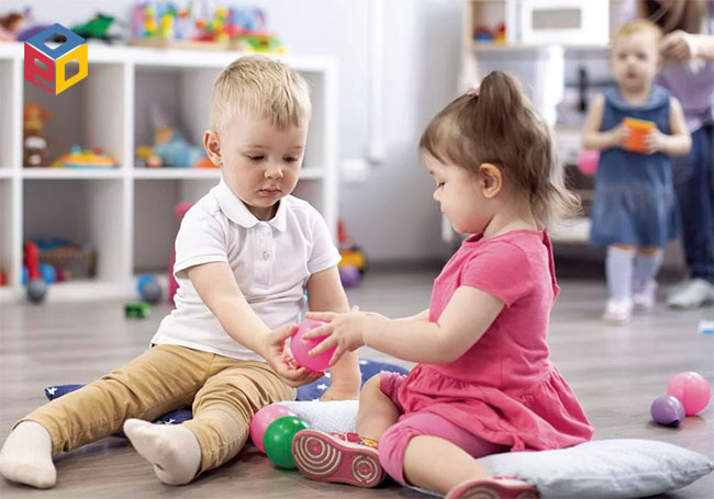 Khi biết chia sẻ, trẻ sẽ dễ dàng hòa nhập vào tập thể