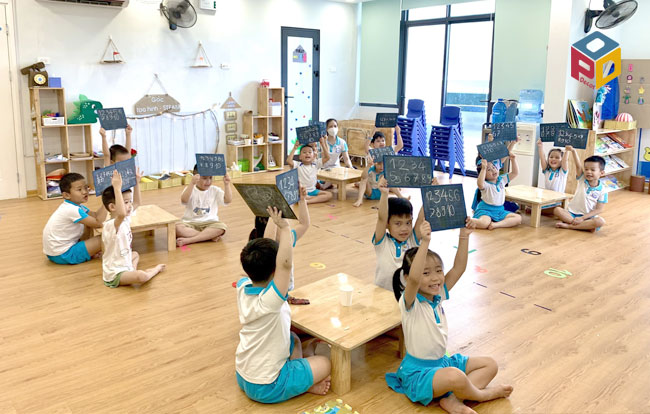 Môi trường thú vị giúp trẻ học số tốt hơn